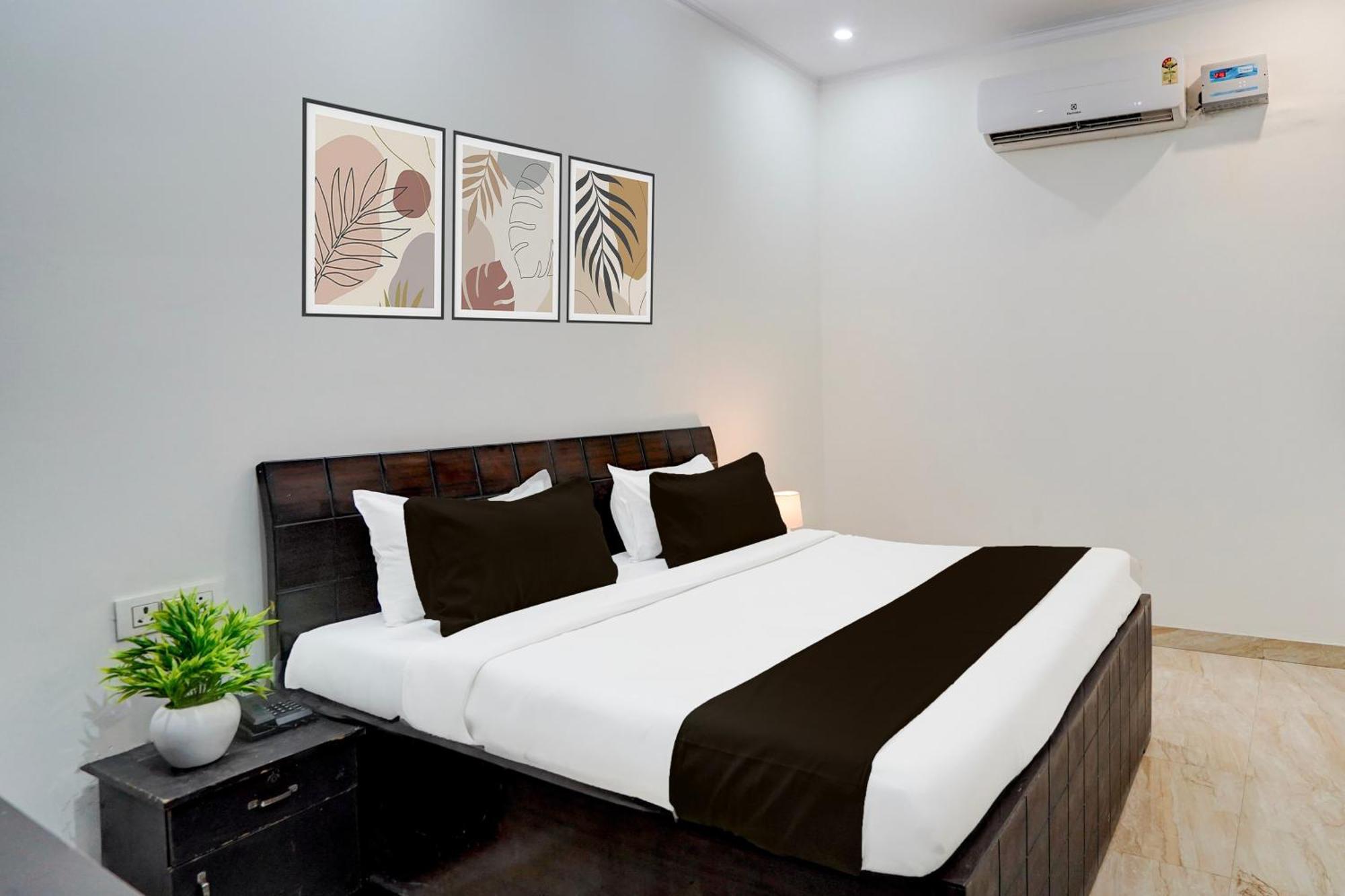 Super Townhouse Sector 53 Golf Course Road Apartman Gurgáon Kültér fotó