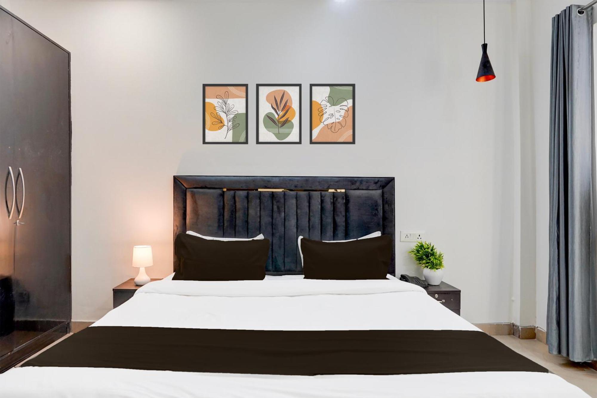 Super Townhouse Sector 53 Golf Course Road Apartman Gurgáon Kültér fotó
